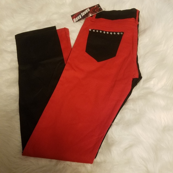 ROSY LOVES BLACK AND RED PANTS - Picture 4 of 6